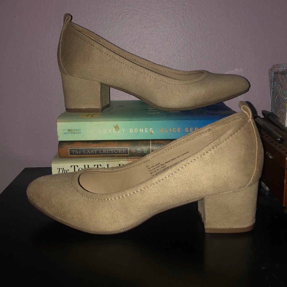Nude/Pink Suede Heels